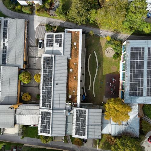 Ansicht Schulgebäude von oben